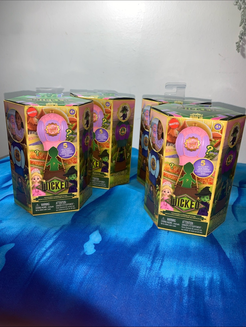 Wicked Ozian Balloons Reveal x4 NEW IN BOX